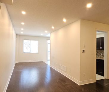 For Lease - 63 Collin Court, Richmond Hill, Ontario - Photo 4