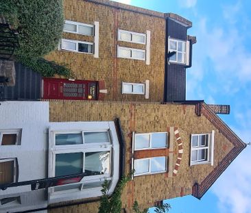 1 Bed Flat, Cayman Court, SE23 - Photo 2