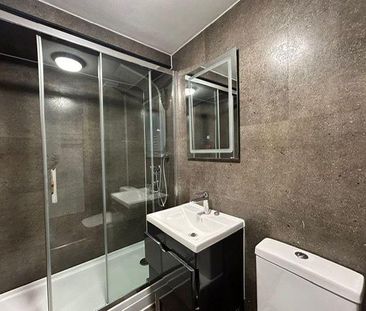 3 bedroom apartment to rent - Photo 4