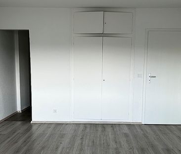 Wohnen kann so schön sein…Zwei geräumige Zimmer erwarten Sie! - Photo 1