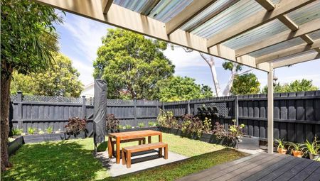 23 Gladstone Avenue, Northcote VIC 3070 - Photo 4