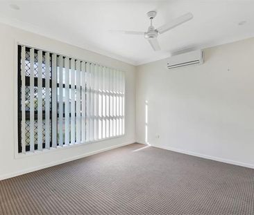 Spacious Family Home in a Peaceful, Family-Friendly Street! - Photo 5