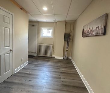 For Lease - 797 Lakeshore Road Unit# Unit 3, Mississauga, Ontario - Photo 3