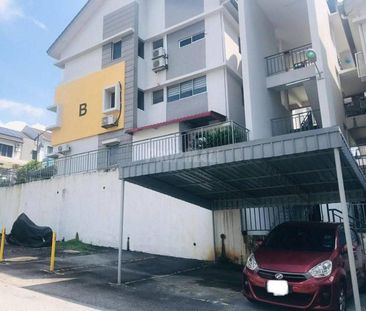 FULLY FURNISHED TOWNHOUSE TAMAN SAUJANA SURIA, KAJANG (PHASE 1) - Photo 5