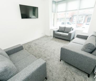 Winston Gardens, Headingley, Leeds - Photo 2