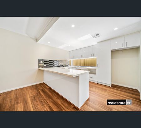 171A Ninth Avenue, Inglewood, WA 6052 - Photo 3