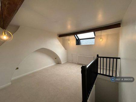 3 bedroom terraced house to rent - Photo 5