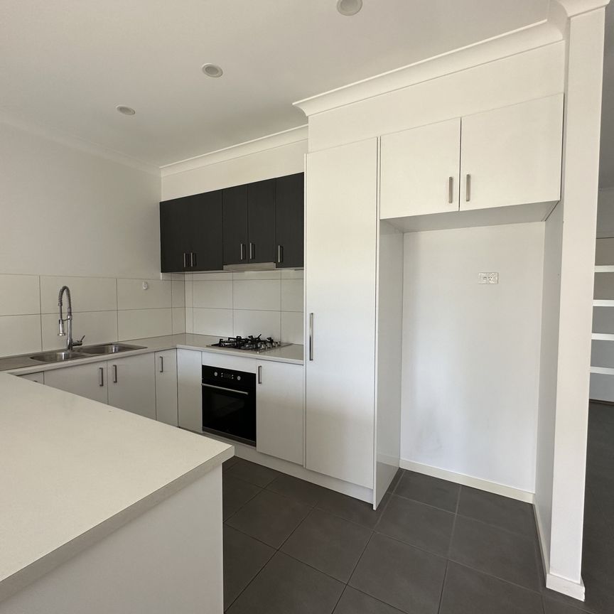 Charming 2-Bedroom Home in Epping - Photo 1