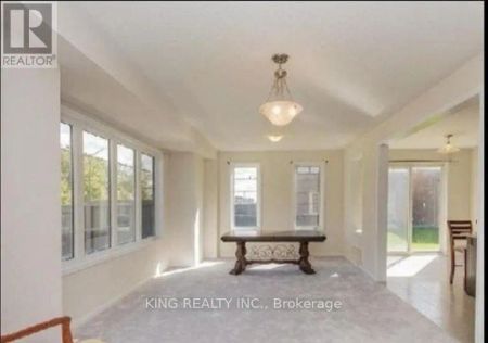 74 VETERANS DRIVE - Photo 2