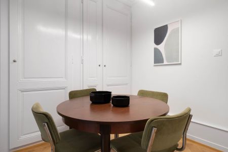 One-Bedroom Apartment in Vibrant Carouge – Rue de Carouge 93, Geneva - Photo 4