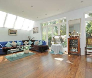 Price £3,000 pcm - Available Now - Unfurnished - Photo 2