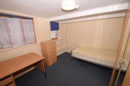 1 bedroom property to rent - Photo 4