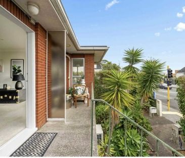 Modern 2-Bedroom Unit in Remuera – Perfect Location! - Photo 6
