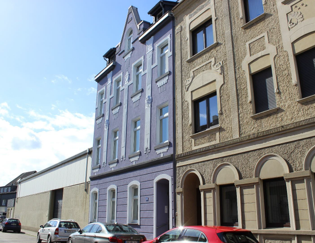 Schöne 3 Zimmerwohnung mit Balkon im 2.OG - Foto 1