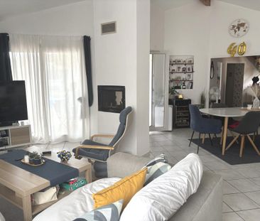 Location Maison 5 pièces 121m² COLLONGES AU MONT D OR 69660 - Photo 6