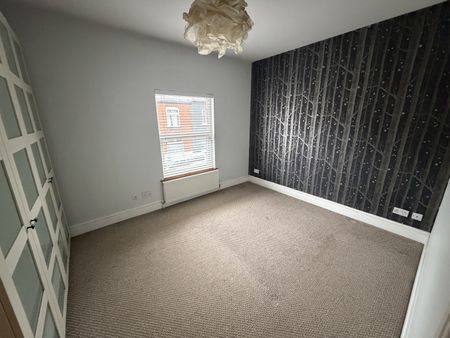 Cloutsham Street, Northampton - Photo 3