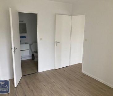 Location Appartement 2 pièces 38m² POITIERS 86000 - Photo 2