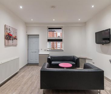 Stratford Road, Newcastle Upon Tyne - Photo 1