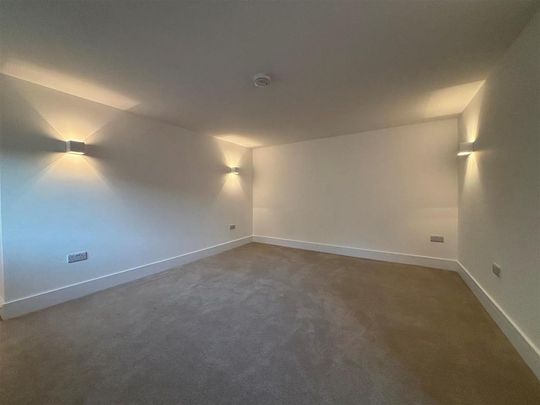 2 bedroom semi-detached house to rent - Photo 1