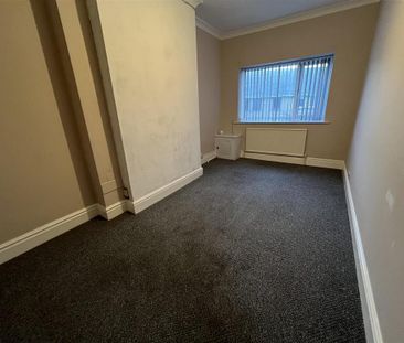 2 bedroom maisonette to rent - Photo 2