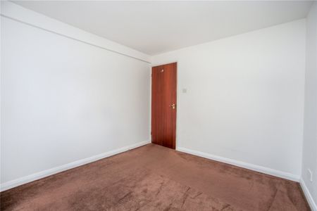 Stow Court, - Photo 4