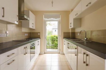 9 Woodbrook Green, Lisburn, BT28 2ZJ - Photo 5