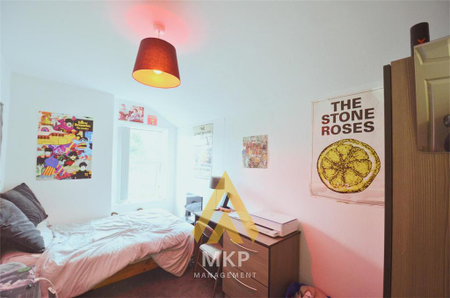 5 bedroom terraced house to rent - Photo 3