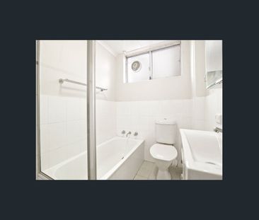 Convenient 2-Bedroom Apartment in Prime Macquarie Park Location - Photo 5