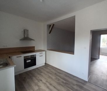 Location Appartement 2 pièces 50m² LA GUERCHE DE BRETAGNE 35130 - Photo 4