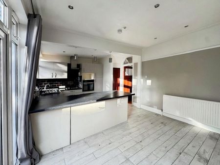 3 bedroom terraced house to rent - Photo 3