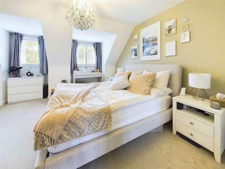 Hersham Road, Hersham, Walton-on-thames, KT12 - Photo 5