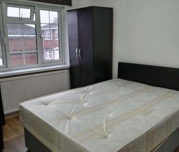 Aspen Drive, HA0 - Photo 4