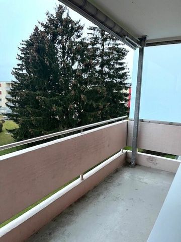 Tolle Familienwohnung zum guten Preis-Leistungs-Verhältnis mit sanierter Küche, neuem Bad und sonnigem Balkon - Photo 5