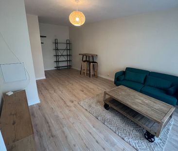 Location Appartement 2 pièces 56m² - Photo 1