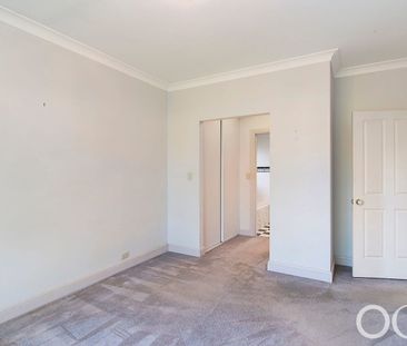 Open The Door to Immaculate Courtyard Living in Broadview - Photo 6