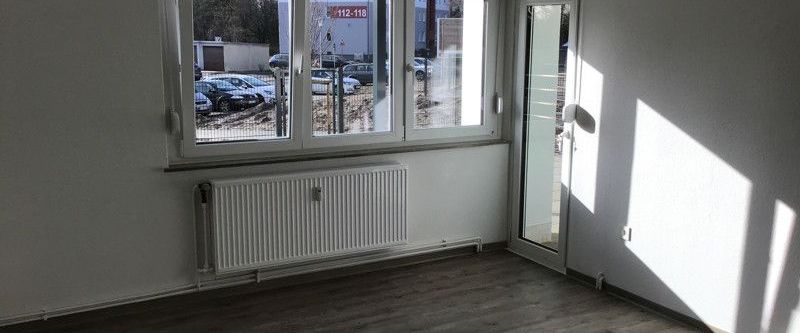 Renovierte 3-Zimmer-Wohnung mit Tageslichtbad und Balkon - Photo 1