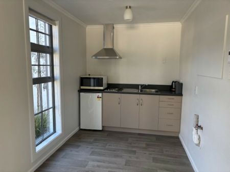 Quality Living in Central Clyde � Furnished & Unfurnished Options - Photo 4