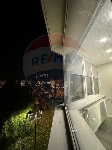 Apartament cu 2 camere de închiriat în zona Central - Photo 2