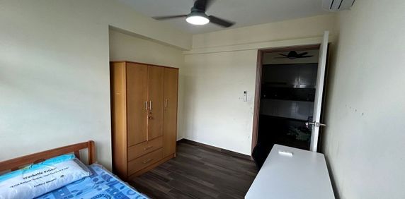 Blk 438A West Edge @ Bukit Batok (Bukit Batok), HDB 4 Rooms - For Rent - Photo 2