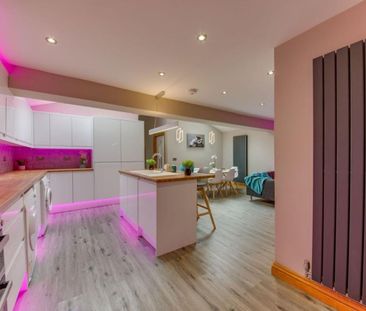 6 bed End Terraced House for Rent - Photo 5