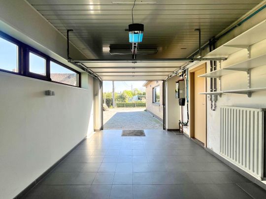 Mooi alleenstaand huis rustig gelegen te Moerkerke - Photo 1