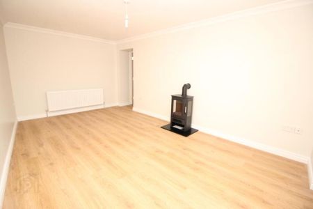 12 Main Street, Glenavy, Crumlin, BT29 4LW - Photo 3