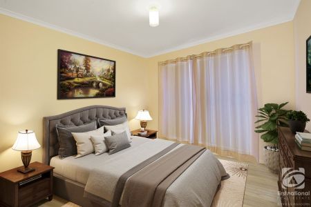 COMFORTABLE FAMILY HOME - Photo 4