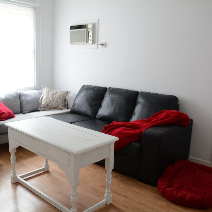 Oaklands Park - Photo 1