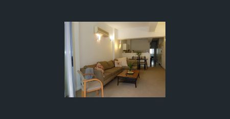 In GLEBE a lovely furnished 2/3 Bedroom Apartment. Close to Everything. - Photo 2