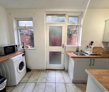 52 Olympia Drive, Belfast, BT12 6NH - Photo 1