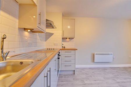 Tibbot Walk, Stockwood - Photo 3