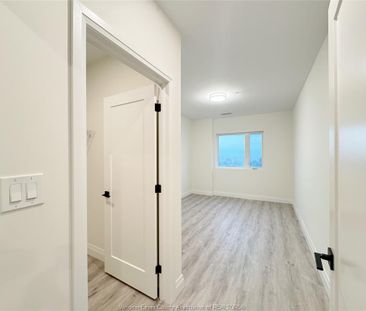 For Lease - 4400 Laurier Parkway Unit# 610, LaSalle, Ontario - Photo 5