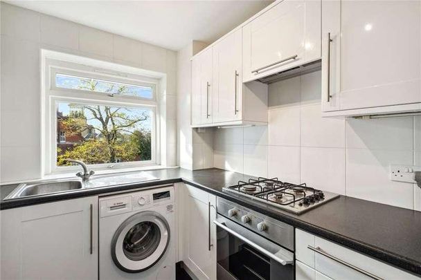 Nightingale Lane, London, SW12 - Photo 1