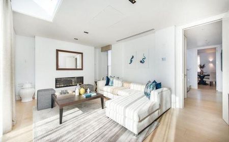 3 bedroom flat to rent - Photo 2